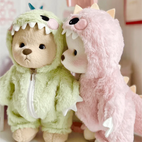 DIno BearBuddy™ - Furry dino teddy bear - Cuddly toy with outfit